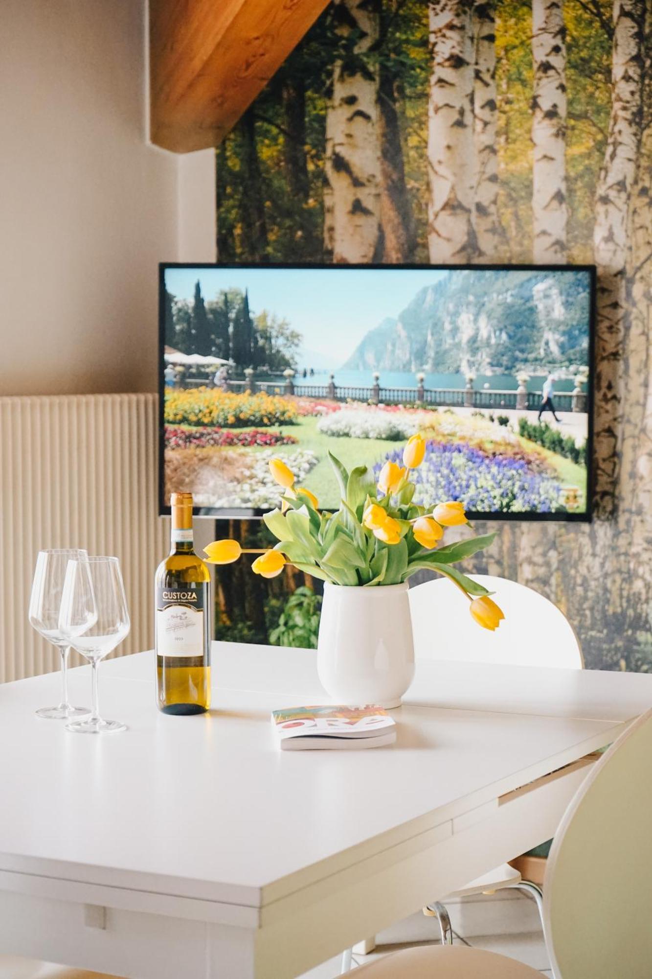Appartamento Betulla - Peaceful & Happy Stay Riva del Garda Exterior foto