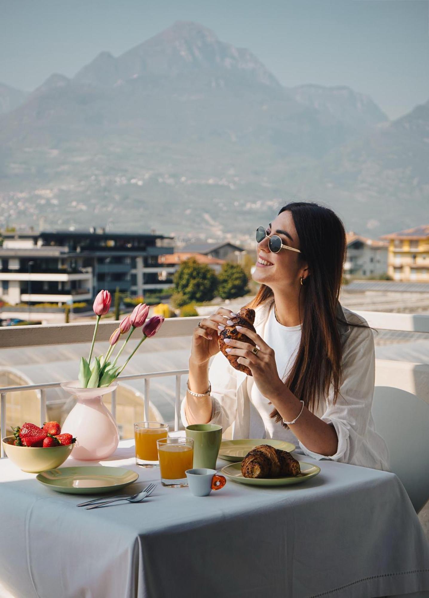 Appartamento Betulla - Peaceful & Happy Stay Riva del Garda Exterior foto
